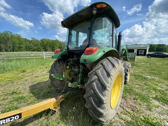 Image of John Deere 5085E equipment image 3