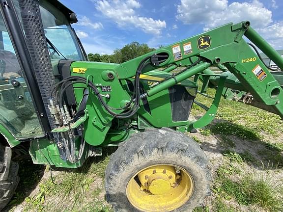 Image of John Deere 5085E equipment image 3