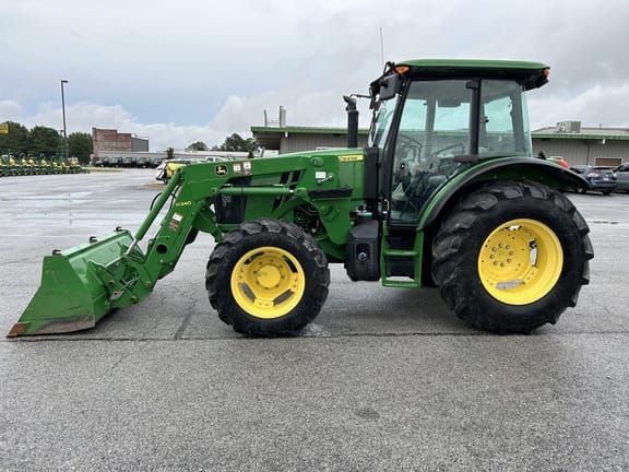 2016 John Deere 5085E Equipment Image0