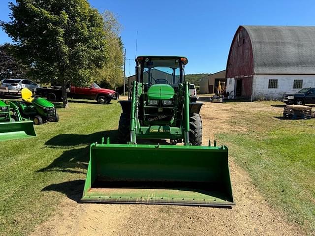 Image of John Deere 5085E equipment image 1