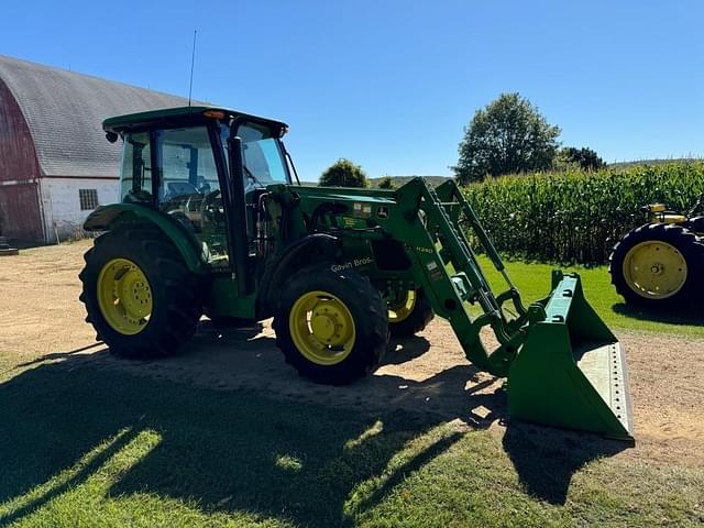 Image of John Deere 5085E equipment image 2