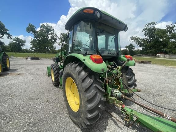 Image of John Deere 5085M equipment image 3