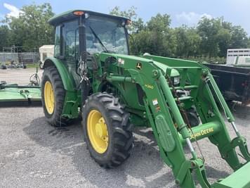 Main image John Deere 5085M