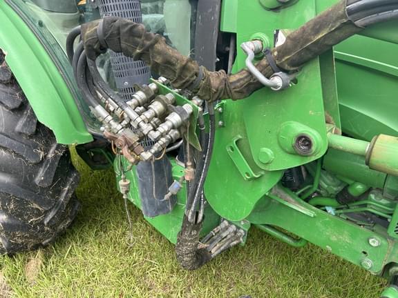Image of John Deere 5100E equipment image 2