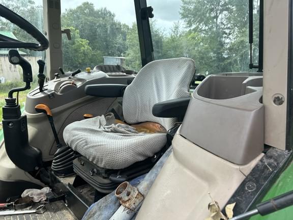 Image of John Deere 5100E equipment image 1
