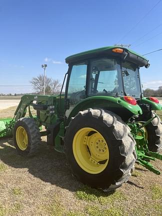 Image of John Deere 5100E equipment image 3