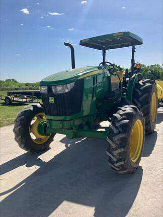 Image of John Deere 5100E equipment image 1