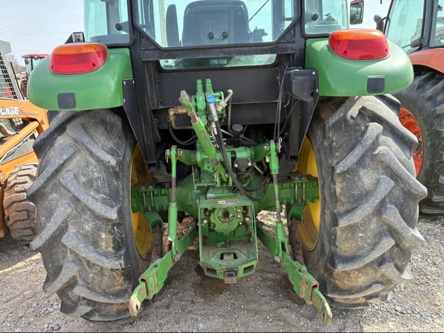 Image of John Deere 5100E equipment image 4