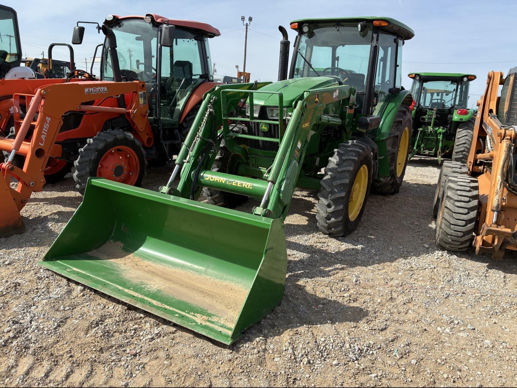 2016 John Deere 5100E Equipment Image0