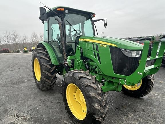 Image of John Deere 5100E equipment image 3