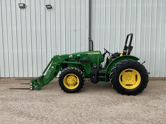 Image of John Deere 5100E Primary image