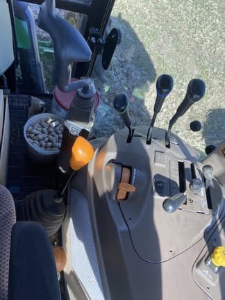 Image of John Deere 5100E equipment image 4