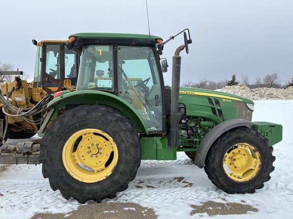 Image of John Deere 5100E Image 1