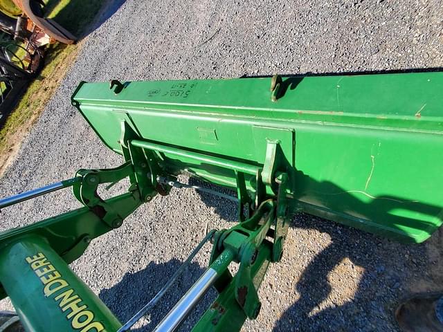 Image of John Deere 5100E equipment image 4