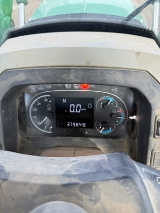 Image of John Deere 5100E equipment image 4