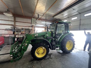 Main image John Deere 5100E