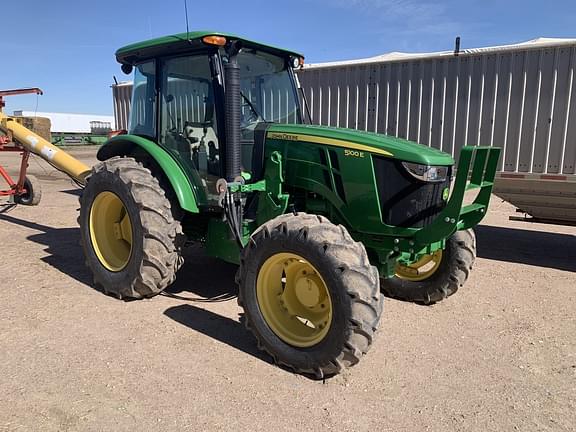 Image of John Deere 5100E equipment image 3