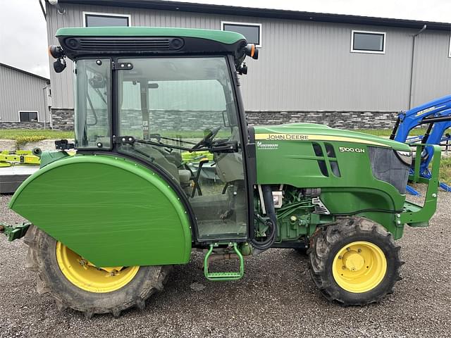 Image of John Deere 5100GN equipment image 4