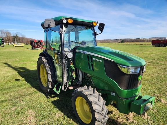 Image of John Deere 5100GN equipment image 1