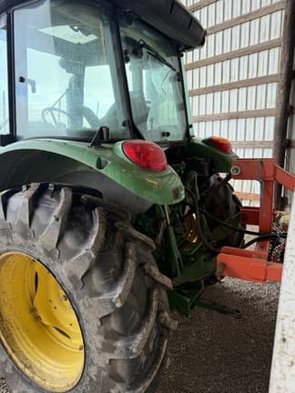 Image of John Deere 5100M equipment image 2
