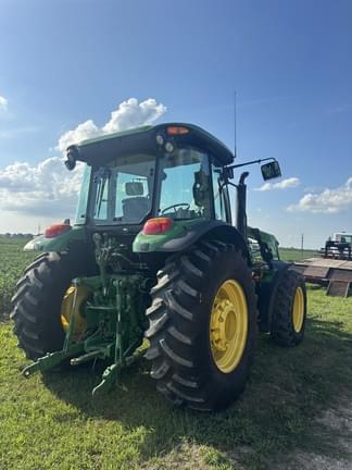 Image of John Deere 5100M equipment image 4