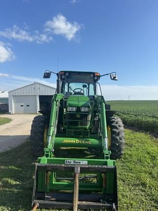 Image of John Deere 5100M equipment image 2