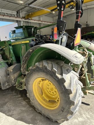 Image of John Deere 5100M equipment image 2