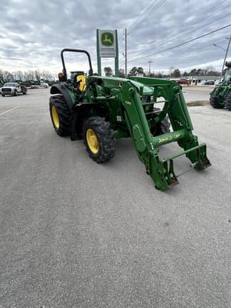 Image of John Deere 5100M equipment image 4