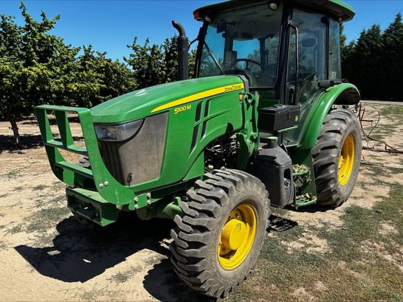 2016 John Deere 5100M Equipment Image0