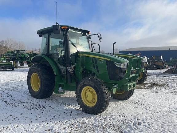 Image of John Deere 5115M equipment image 2