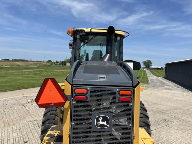 Image of John Deere 524K equipment image 4