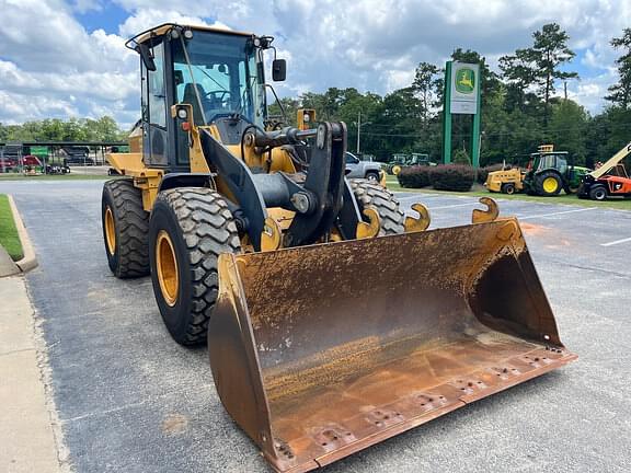 Image of John Deere 544K equipment image 3