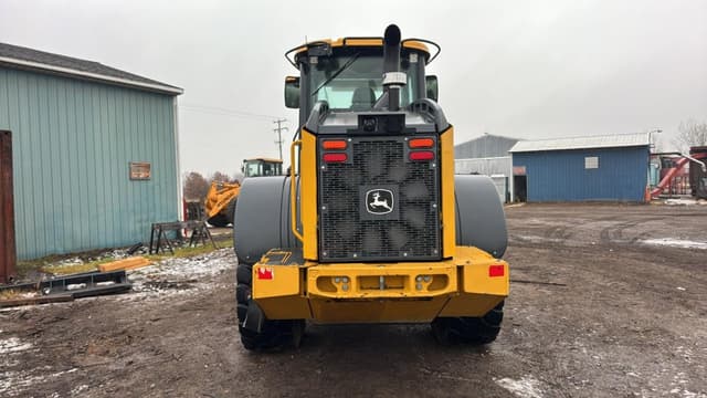 Image of John Deere 544K equipment image 3