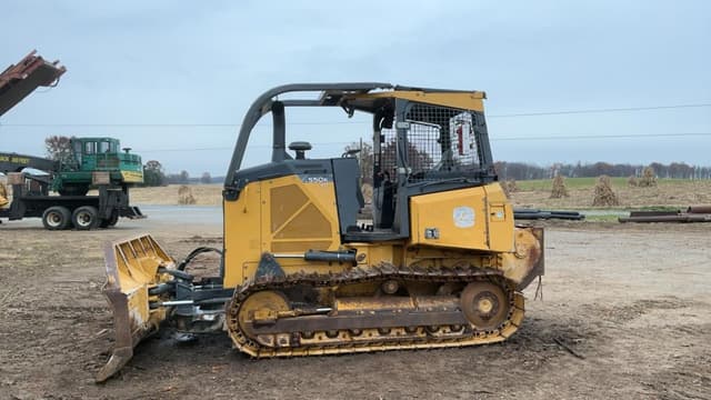 Image of John Deere 550K XLT equipment image 1