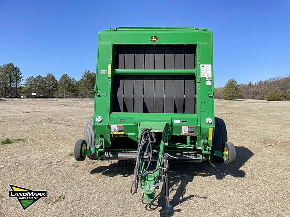 Image of John Deere 569 MegaWide Plus equipment image 1