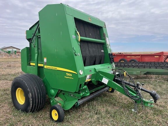 2016 John Deere 569 MegaWide Plus Equipment Image0