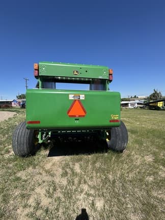 Image of John Deere 569 MegaWide Plus equipment image 4