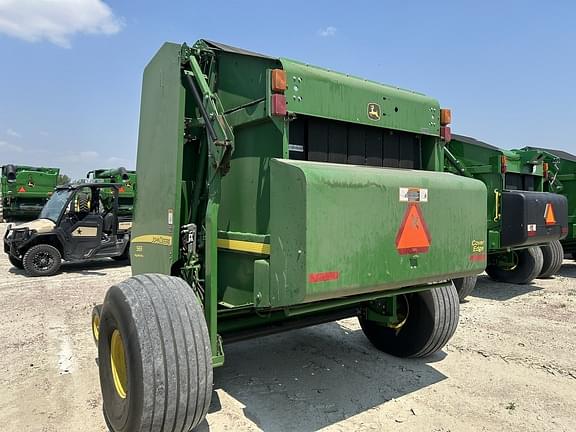 Image of John Deere 569 MegaWide Plus equipment image 4