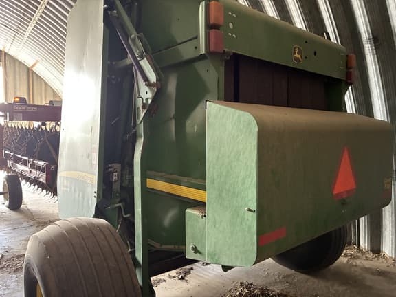 Image of John Deere 569 MegaWide Plus equipment image 1