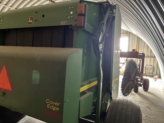 Image of John Deere 569 MegaWide Plus equipment image 3