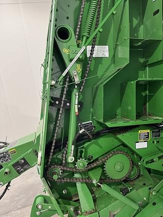 Image of John Deere 569 MegaWide Plus equipment image 2