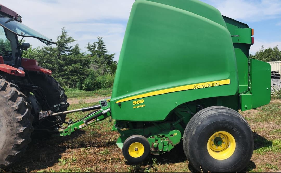 Image of John Deere 569 Premium Primary image