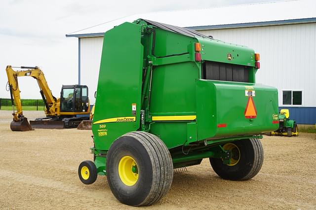 Image of John Deere 569 Premium equipment image 3