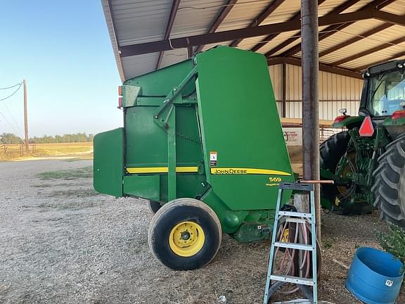 Image of John Deere 569 MegaWide Plus equipment image 2