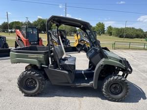 2016 John Deere XUV 590i Gator Image