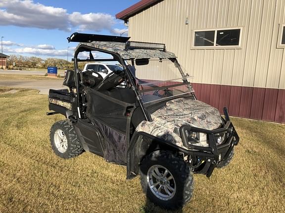 Image of John Deere XUV 590i Gator equipment image 3