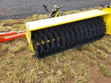 Main image John Deere 60 Heavy Duty Broom