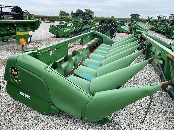 Image of John Deere 608C equipment image 1