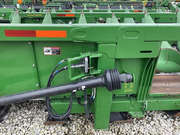 Image of John Deere 608C equipment image 4