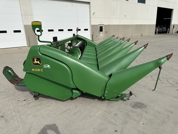 Image of John Deere 608C equipment image 1